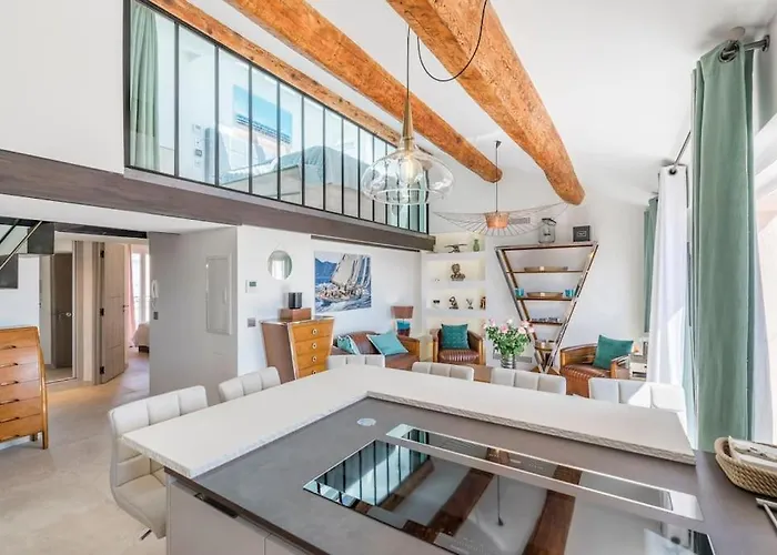 Facing Old Port Of Duplex Wow View Olam شقة