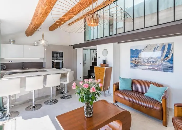 شقة Facing Old Port Of Duplex Wow View Olam كان