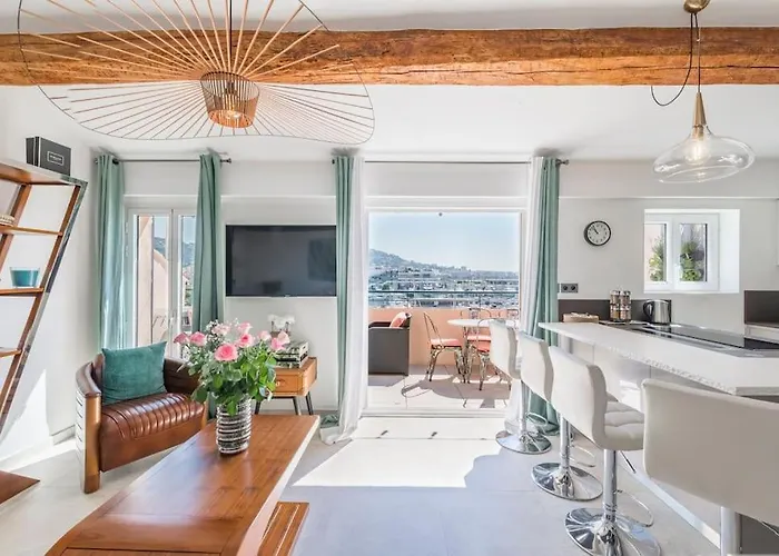 Facing Old Port Of Duplex Wow View Olam شقة