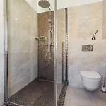 Facing Old Port Of Duplex Wow View Olam Apartman *