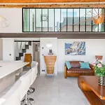 Facing Old Port Of Duplex Wow View Olam Apartman