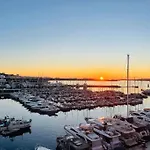 Facing Old Port Of Duplex Wow View Olam